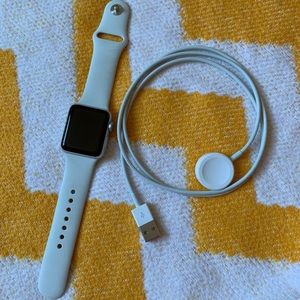 Series 3 38MM GPS Apple Watch